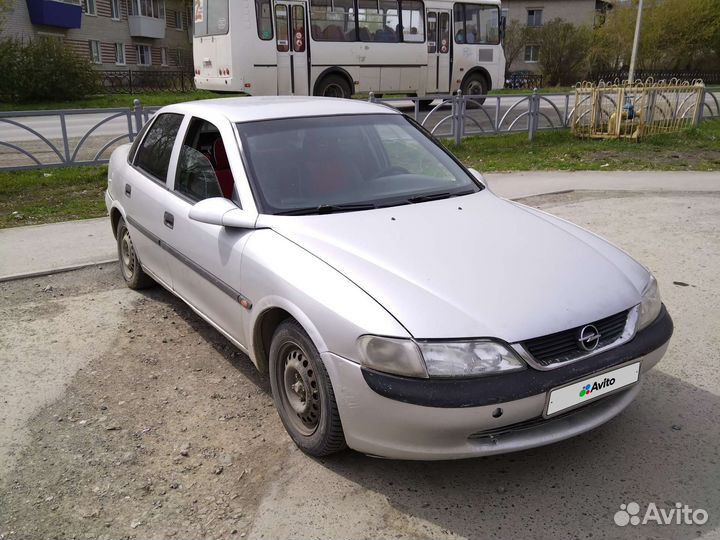 Opel Vectra 1.6 МТ, 1998, 430 000 км