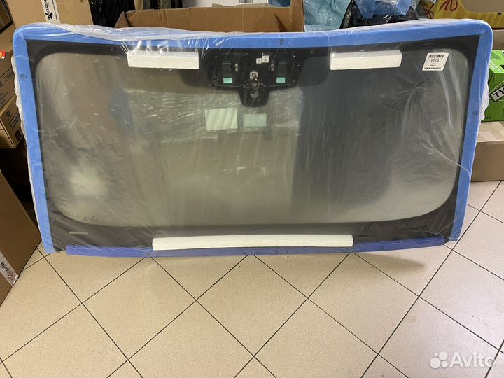 Лобовое стекло BMW G30 без проекции оригинал