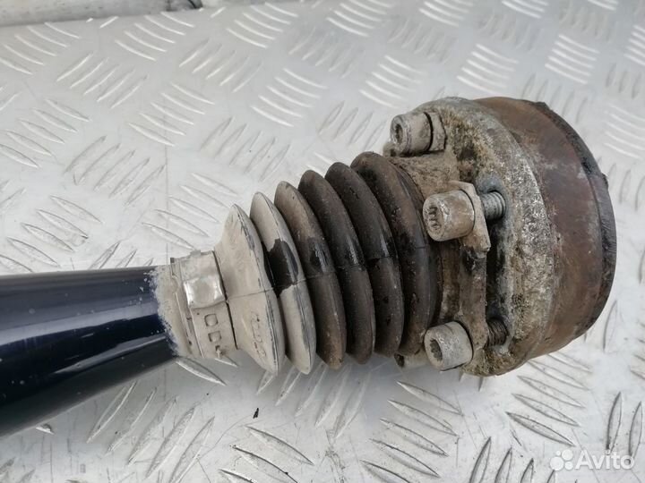 Привод передний правый Vw Golf MK6 1.4 CGG МКПП 20