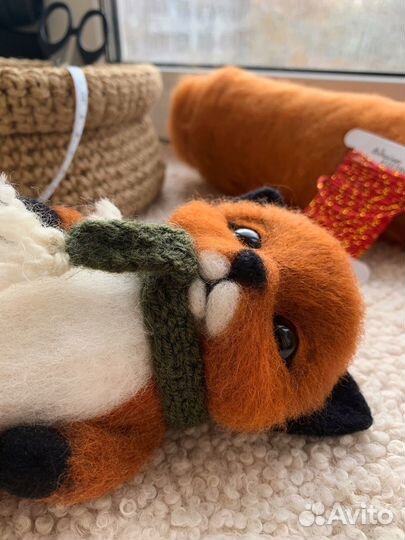 Игрушка лисенок из шерсти ручной работы