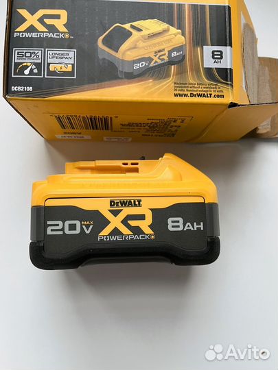 Аккумулятор Dewalt PowerPack 8 ah / DCB2108