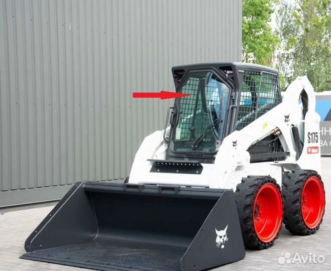 Стекло лобовое на Bobcat S185 S130 S150 S175