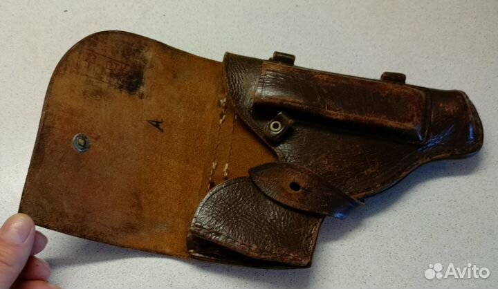 Армейская каска,ремень,пряжки,кобура от пм