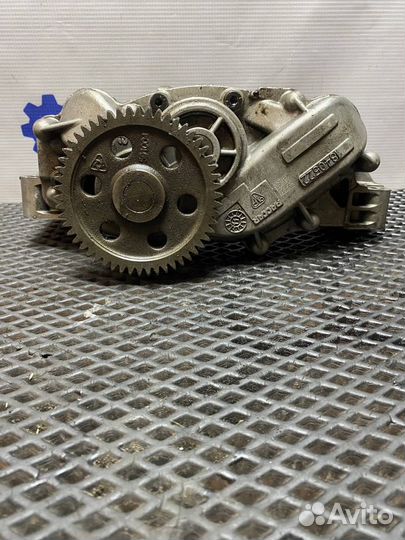 Масляный насос DAF XF105 1840522