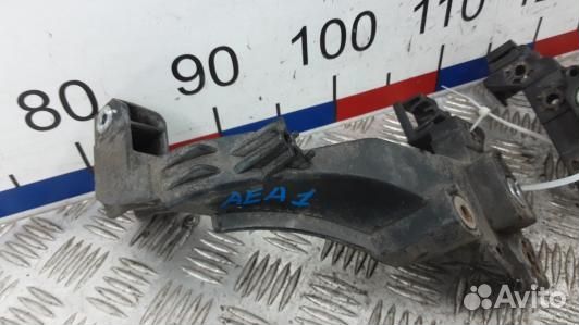 Крепление бампера переднее KIA CEE'D 2 (JD) (AEA01