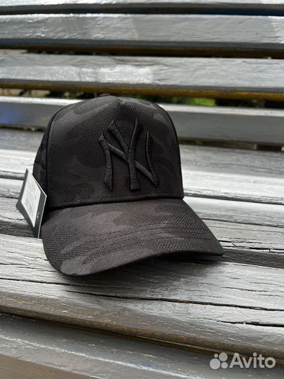 Бейсболка NY черный камуфляж
