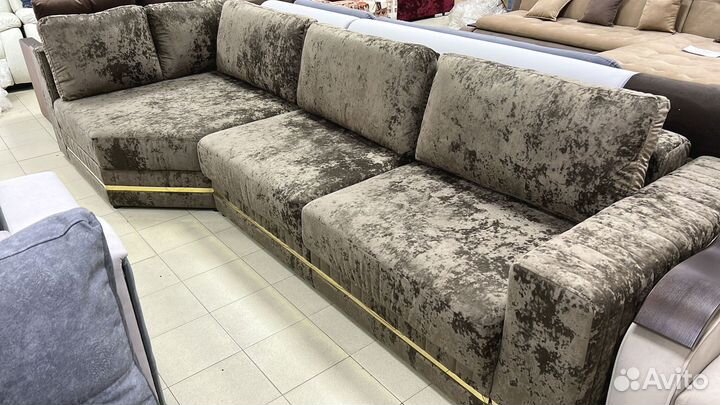 Диван Милана