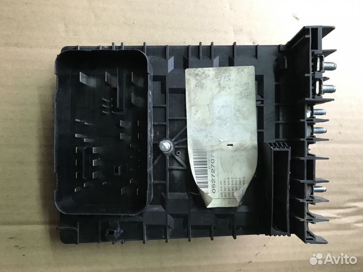 Блок предохранителей VW/ Skoda/ Audi