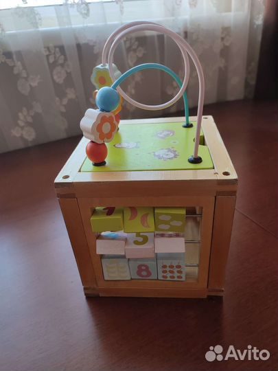 Развивающая игрушка