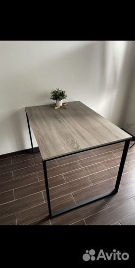 Компьютерный стол в стиле лофт