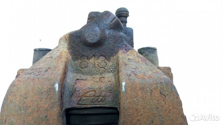 Суппорт передний левый Ford Focus 3