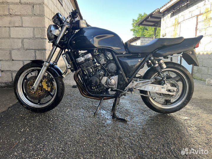 Honda cb400sf