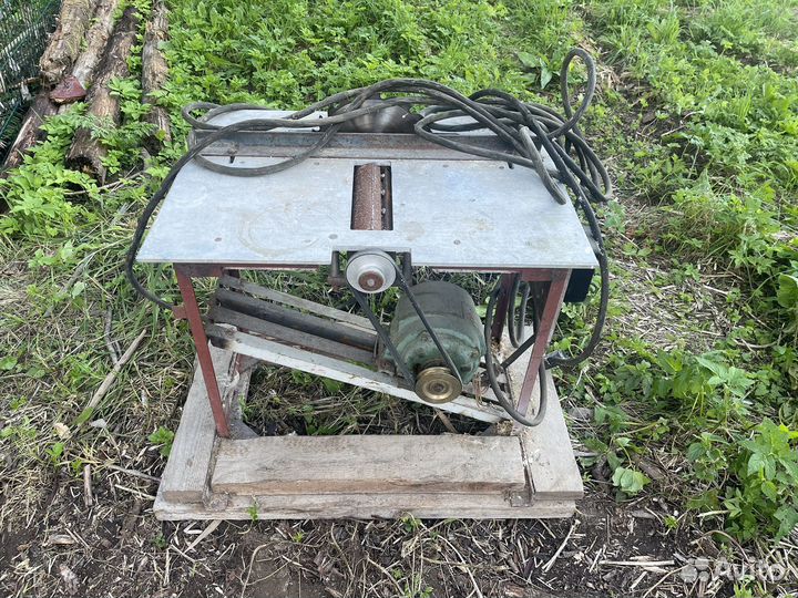 Пильнострогательный станок