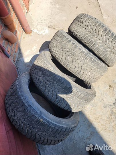 Bridgestone Blizzak Ice 215/55 R17