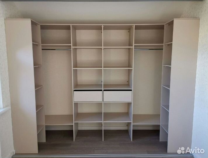 Современные шкафы в прихожую на заказ