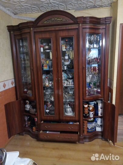 Шкаф посудный 