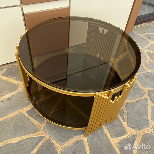 Журнальный столик