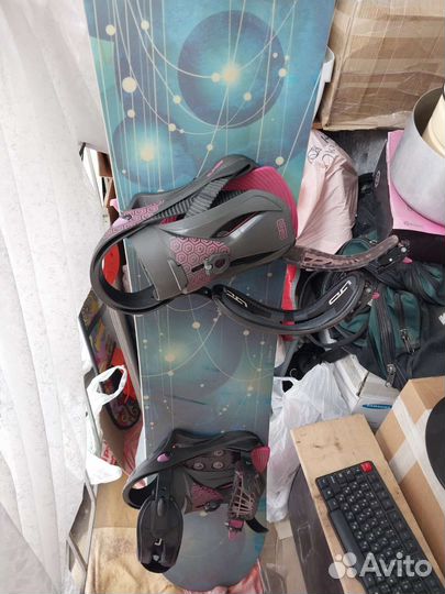 Сноуборд и ботинки