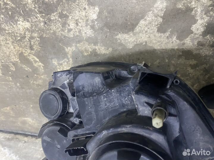 Фара передняя левая Nissan Terrano D10