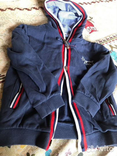 Куртка демисезонная на 4-5лет