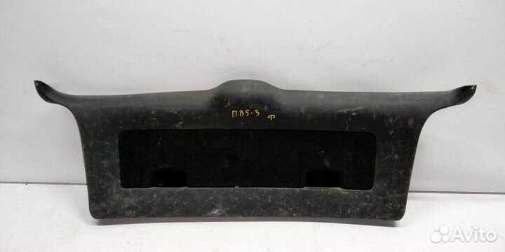 Обшивка двери багажника volkswagen Passat B5