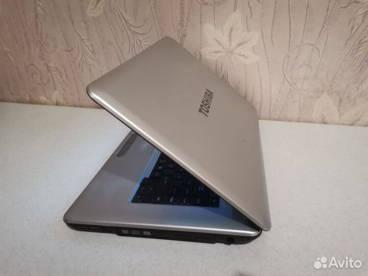 Ноутбук Toshiba Satellite L450-12G