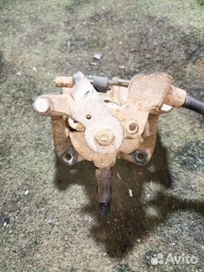 Суппорт задний правый Audi 80 B4 ABK