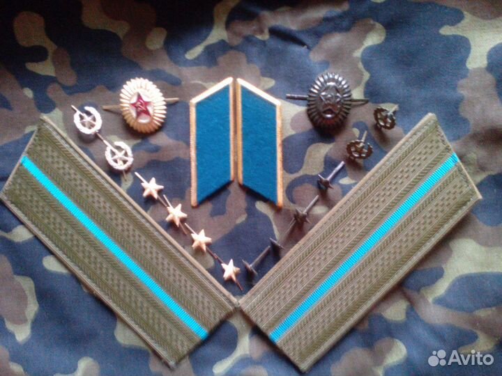 Петлицы погоны шевроны кгб СССР мгб гдр