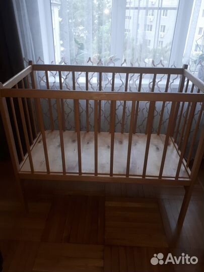 Детская кроватка