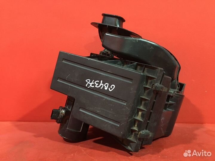 Корпус воздушного фильтра Nissan Pathfinder R51