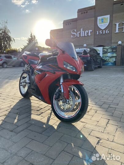 Honda cbr 1000rr