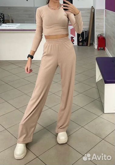 Костюм женский