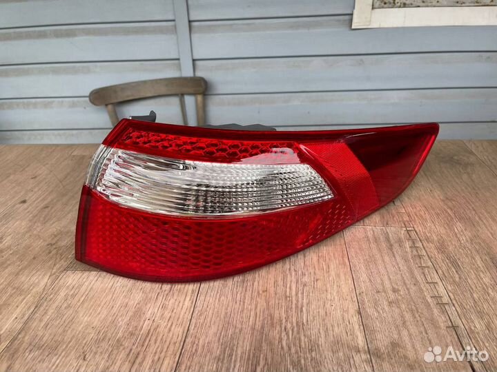 Фонарь задний наружный правый Kia RIO 2011-2014