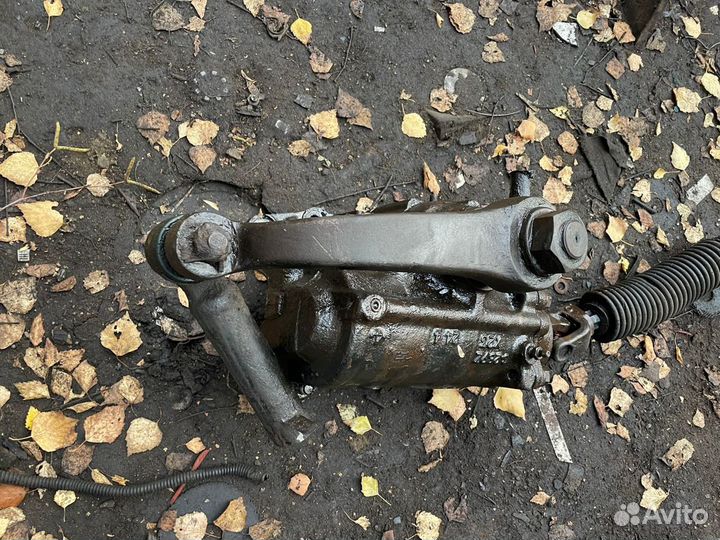 Isuzu forward рулевой редуктор б.у