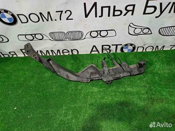 Кронштейн Правой фары BMW X1 E84