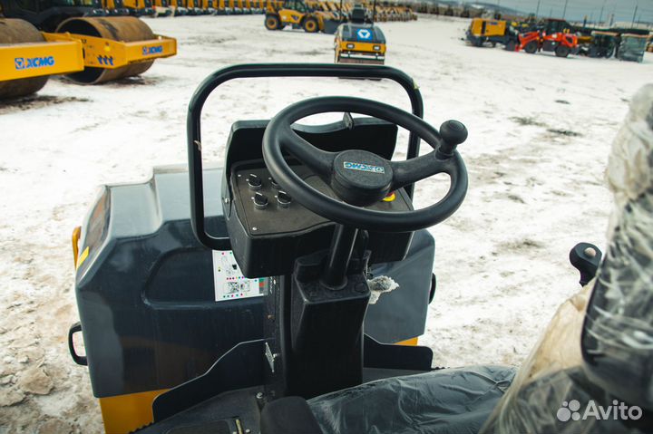 Дорожный каток XCMG XMR303, 2023