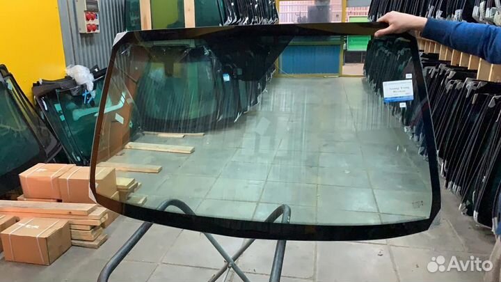 Лобовое стекло Ssangyong Kyron / Actyon