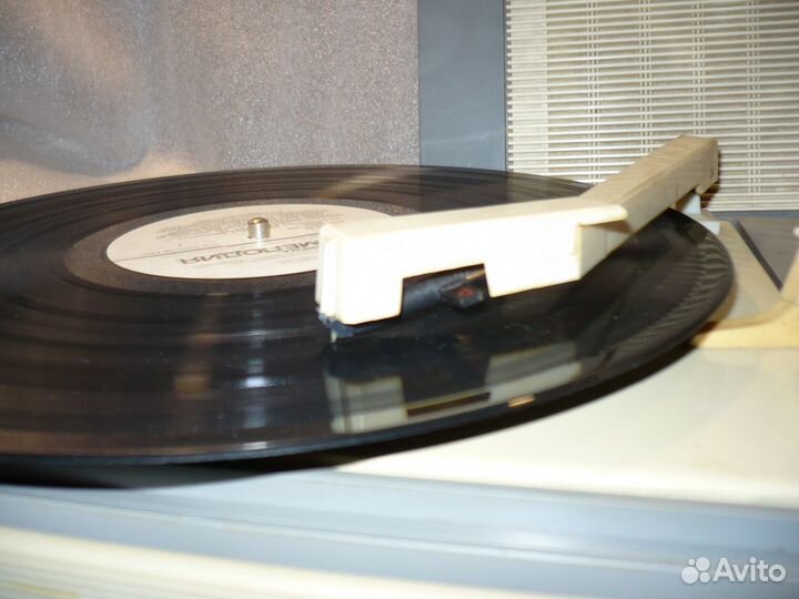 Проигрыватель любых пластинок Концертный-3 (СССР)