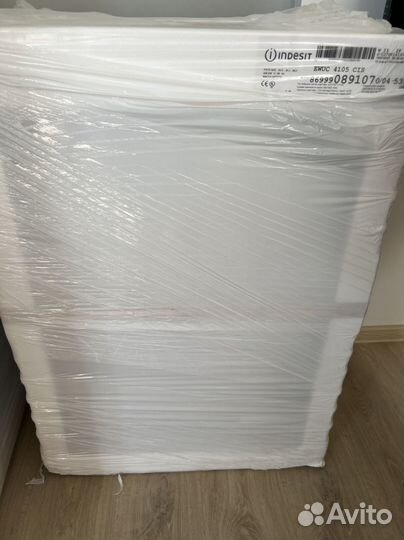 Стиральная машина indesit новая