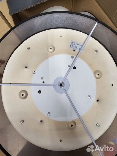 Люстра потолочная новая