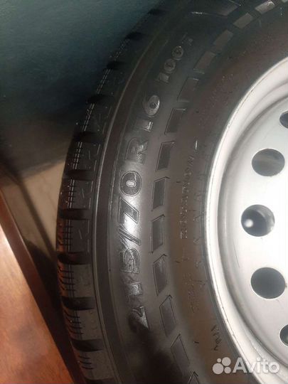 Nokian Tyres Hakkapeliitta 7 SUV 215/70 R16 100T