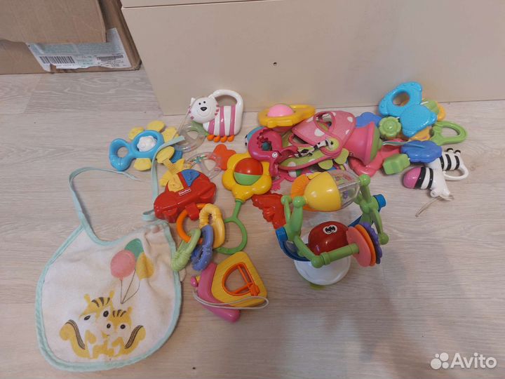 Игрушки погремушки пакетом