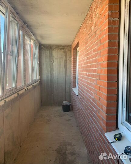 Остекление балконов в пятиэтажке. Окна пвх