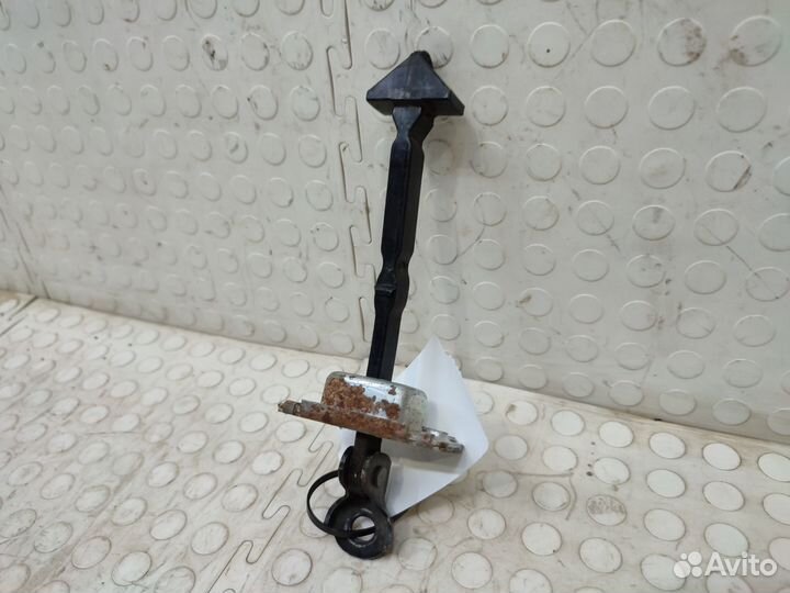 Ограничитель двери Mazda 3 BK 2003-2009