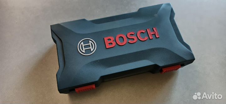 Аккумуляторная отвертка Bosch Go