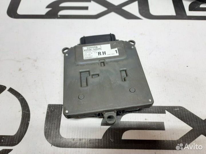 Блок управления светом правый Toyota Rav4 А50
