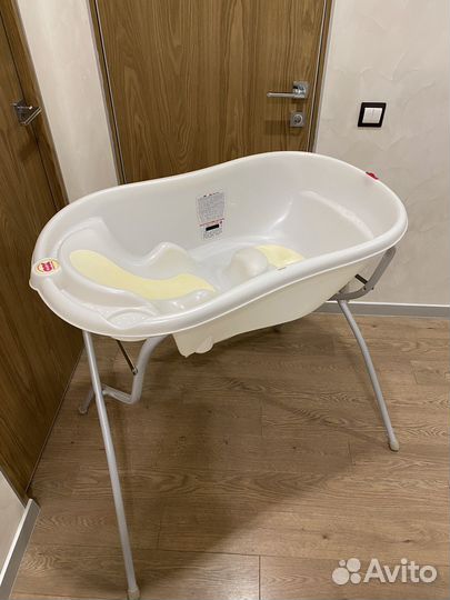 Ванночка детская для купания OK Baby с подставкой