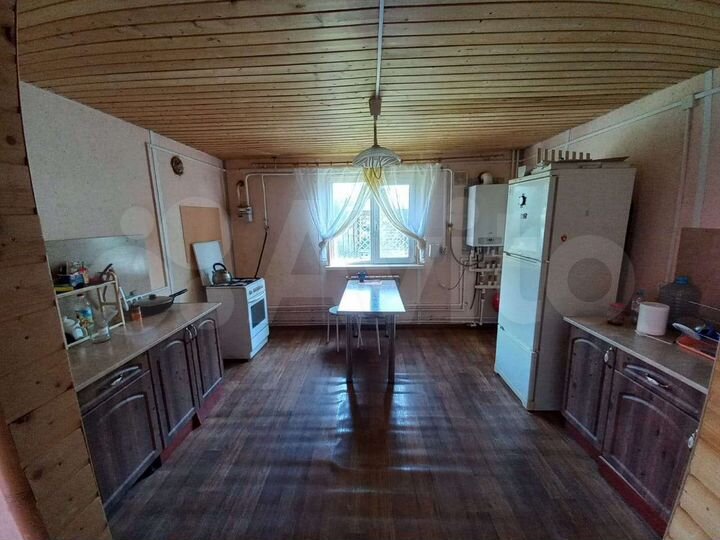 Комната 15 м² в 4-к., 2/2 эт.