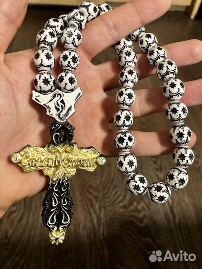 Крест ручная работа в авто