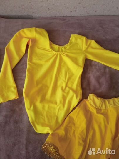 Гимнастический купальник с юбкой и лосинами